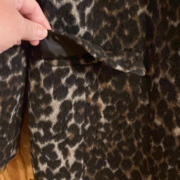 Old Navy coat. Practically new. Size Large. - Picture 3 of 4